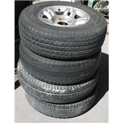 SET OF FORD TRUK WHEELS 5 LUG