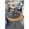 Image 1 : LOT OF 2 ROUND TABLES