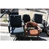 Image 1 : LOT OF 5 CHAIRS