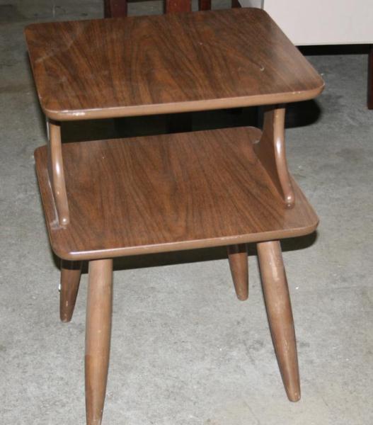 Small Retro Look Side Table