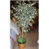 Image 1 : Fake 6' Tree