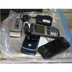 BAG LOT OF 4 MISC CELL PHONES & CHARGERS