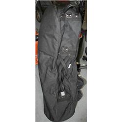 BAG OF GOLF CLUBS