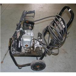 1800 PSI PRESSURE WASHER POWERED BY HONDA