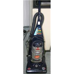BISSELL BAGLESS VACUUM