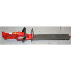 ELECTRIC HEDGE TRIMMER BY HOMELITE