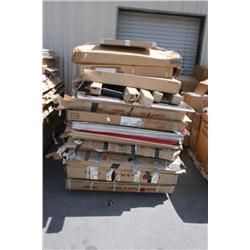 PALLET LOT OF MISC PANNELS & SIGNS