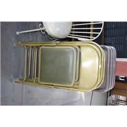 LOT OF FOLDABLE TABLES