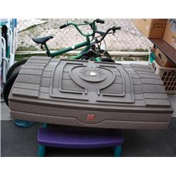 Lot of 2 bikes, plastic table, sandbox