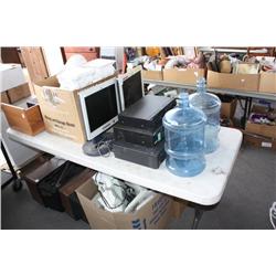Table lot of miscellaneous items, electronics
