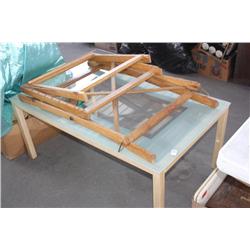 Glass Coffee table and folding chair