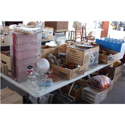 Table lot of miscellaneous antique items