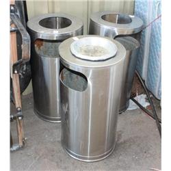 Lot of 3 free standing ash trays