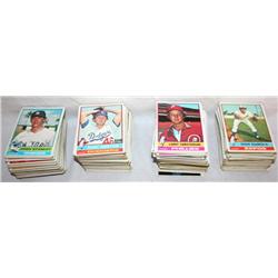 Lot of 1977 Topps Baseball Cards