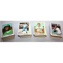Lot of 1978 Topps Baseball Cards
