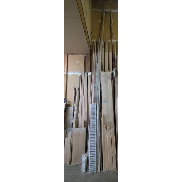 Group - Solid wood moldings, strips, solid wood off-cuts & wire rack / shelf supports