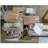 Image 5 : Pallet - Assorted Accuride & Blum drawer slides, fasteners, Kessebohmer Freefold hardware, etc. - Ap
