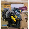 Image 1 : 4 Pc - Makita belt sander, DeWalt palm sander (New), Craftsman skill saw, Makita router