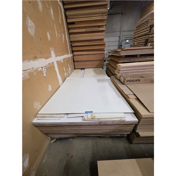 Pallet - 4x8' White MDF (Approx. 100) & 1/2" White Plywood core (Approx. 14) + Off-cuts