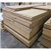 Image 4 : Pallet - (x21) 5/8" Maple Melamine 4x8' Sheets + Large sized off-cuts