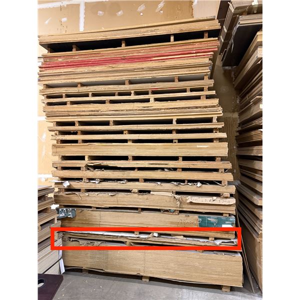 4 Pc - 4x8' Brown Melamine sheets (5/8")