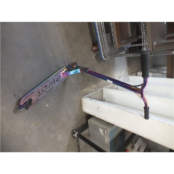 Pivot Scooter