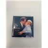 Image 1 : The Kiss pin