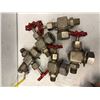 Image 3 : Lot of Valves with Handles