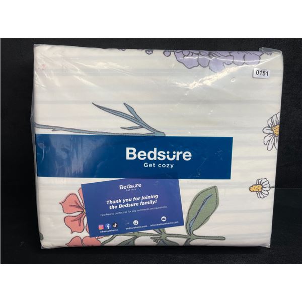 Bedsure King Size Duvet Cover Set - White/Floral Design (104" x 90") with 2 Pillowcases - New
