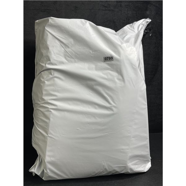 1 AMAZON MYSTERY BAG!! Contains Over 20pcs of Brand New Assorted Items! (Large 18" x 12" Bag Size)