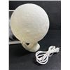 Image 2 : 3D-Printed Moon Light/Moon Lamp with Touch Control - New