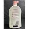 Image 3 : OLAY Fresh Radiance Strawberry & Mint Body Wash (975ml) - New