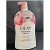 Image 2 : OLAY Fresh Radiance Strawberry & Mint Body Wash (975ml) - New