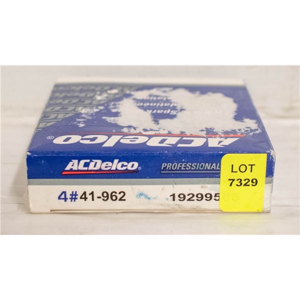 AC DELCO DOUBLE PLATINUM SPARK PLUGS X4