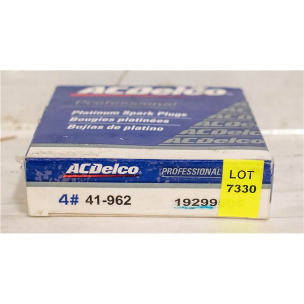 AC DELCO DOUBLE PLATINUM SPARK PLUGS X4