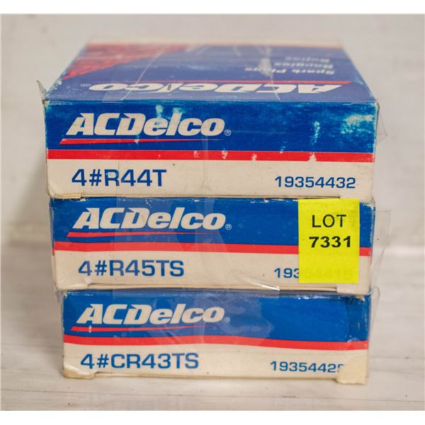 NEW 3 BOXES X4 AC DELCO SPARK PLUGS (12 PLUGS)