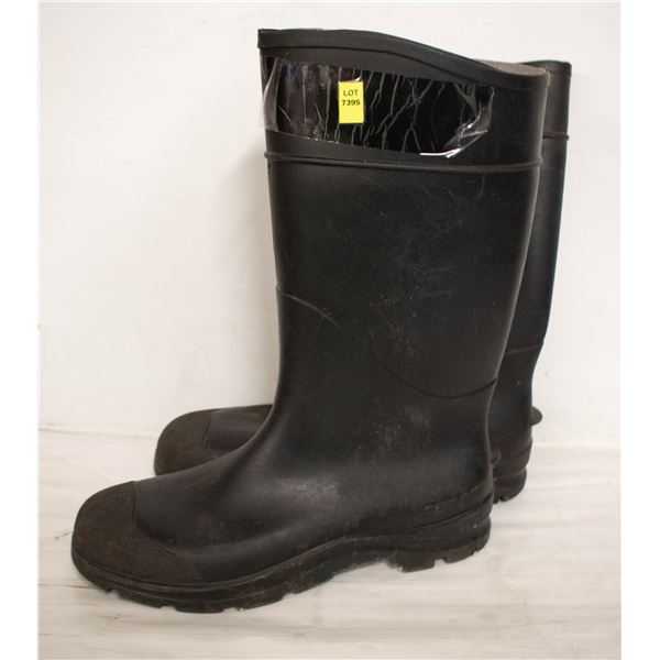 SERVUS BLACK RUBBER BOOT SIZE 14