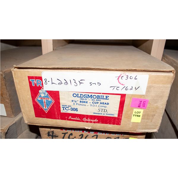 TRIPLEX L2213 PISTON LOT 8 OLDSMOBILE 425 V8 65–67