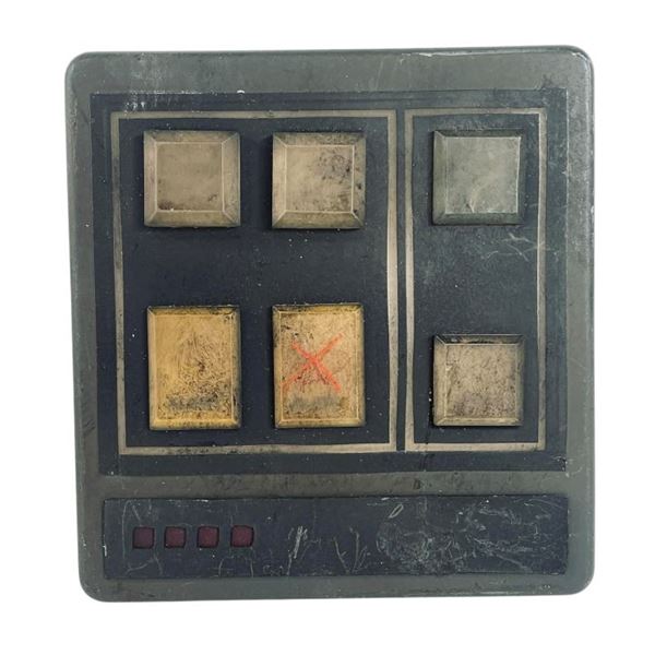 Battlestar Galactica (2004 - 2009) - Galactica Light-Up Display Panel