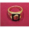 Image 2 : 964. Large Men's 10K Gold Ring Black Onyx with Letter C in Center.