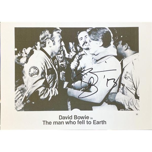The Man Who Fell to Earth David Bowie facsimile signed  photo