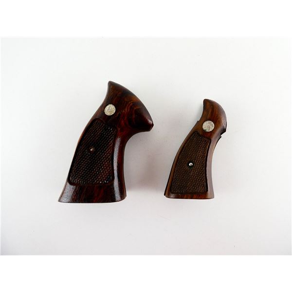ASSORTED SMITH & WESSON REVOLVER GRIP LOT
