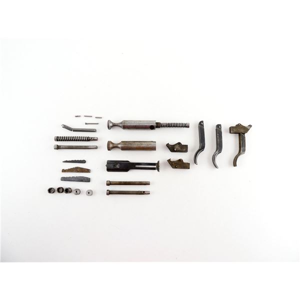 ASSORTED COOEY 39 / 75 .22 LR PARTS LOT