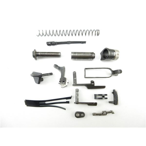 UNKNOWN ASSORTED 1911 PARTS LOT
