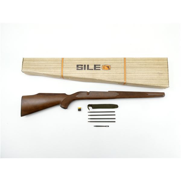 SILE RIGHT-HANDED UNKNOWN MAUSER STOCK AND MILITARY CLEANING ROD LOT