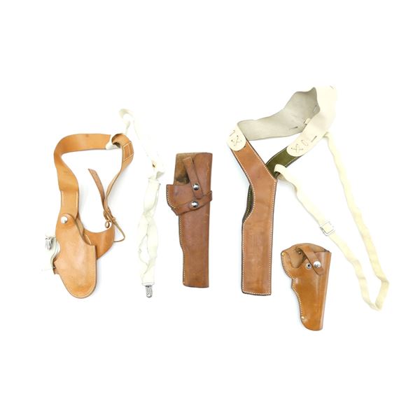 ASSORTED RIGHT-HANDED HOLSTERS LOT