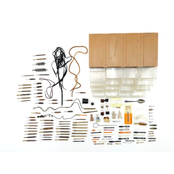 ACCESSORY ORGANIZER WITH ASSORTED ACCESSORIES LOT