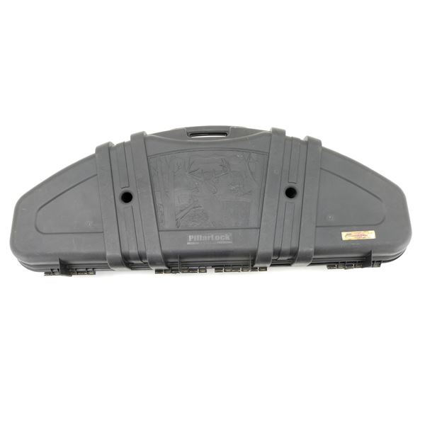 PLANO PROTECTOR SERIES HARD PADDED BOW CASE LOT