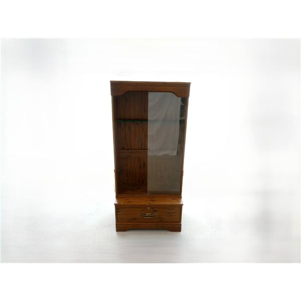 WOODEN GUN CABINET WITH SLIDING GLASS DOORS HOMAK METAL GUN CABINET *PICK UP ONLY*