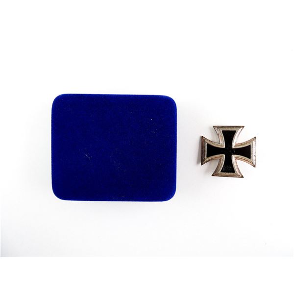 WWII GERMAN IRON CROSS 1ST CLASS MEDAL